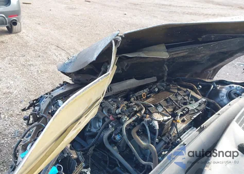 2020 Toyota Camry Se z USA, uszkodzony, nr VIN 4T1G11AK3LU338468